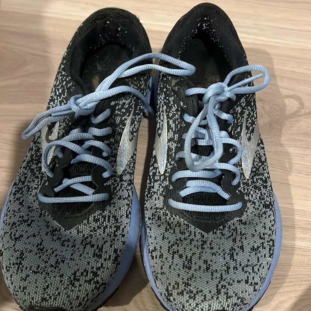 Brooks Running Sneakers